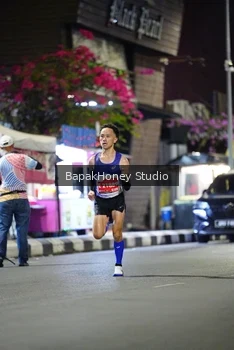 Runner Photo 1121637