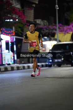 Runner Photo 1121682
