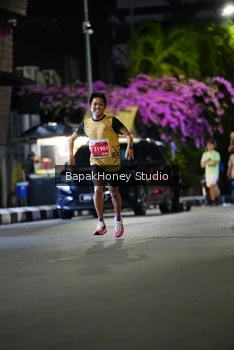 Runner Photo 1121695