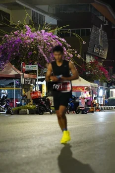 Runner Photo 1124750