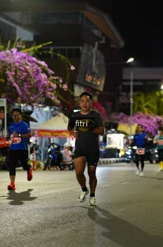 Runner Photo 1125359