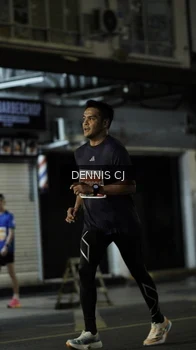 Runner Photo 1128544