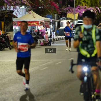 Runner Photo 1130221