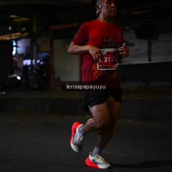Runner Photo 1133649