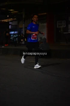 Runner Photo 1143341