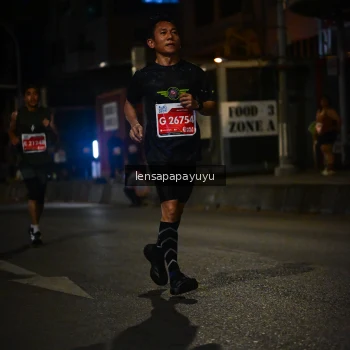 Runner Photo 1143847