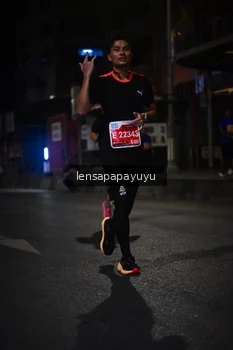 Runner Photo 1144017