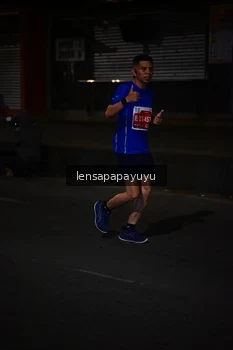 Runner Photo 1144610