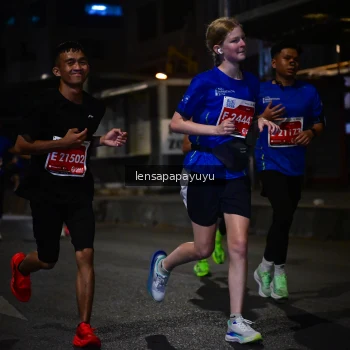 Runner Photo 1144670