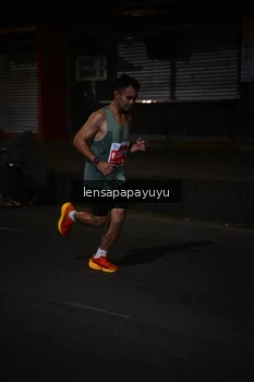 Runner Photo 1144787