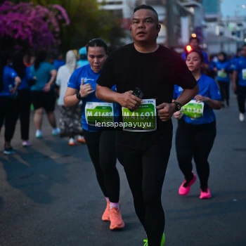 Runner Photo 1147313