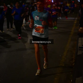 Runner Photo 1147898