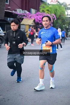 Runner Photo 1149229
