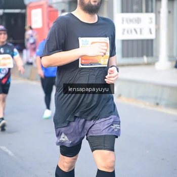 Runner Photo 1149419