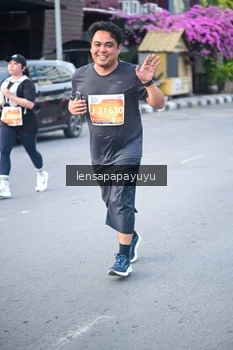 Runner Photo 1149635