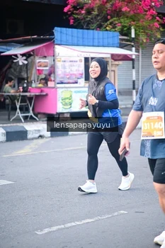 Runner Photo 1149645