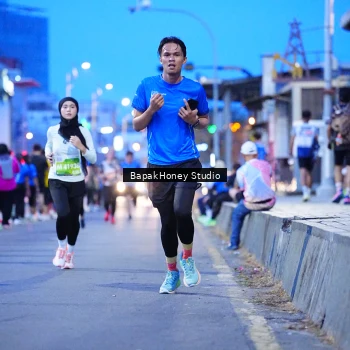 Runner Photo 1156234