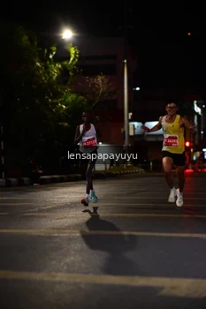 Runner Photo 1158342