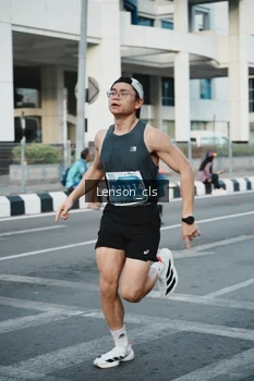 Runner Photo 1159659