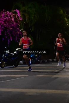 Runner Photo 1160246