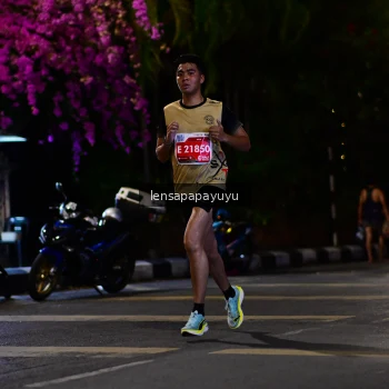 Runner Photo 1160687