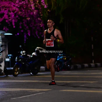 Runner Photo 1160705