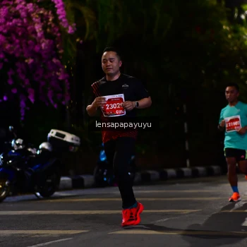 Runner Photo 1162142