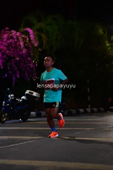 Runner Photo 1162151