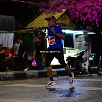 Runner Photo 1162852