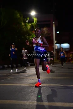 Runner Photo 1162869