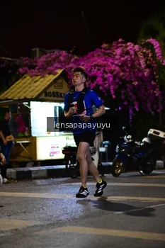 Runner Photo 1166064