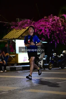 Runner Photo 1166069