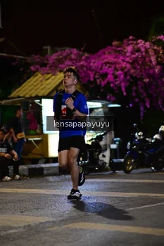Runner Photo 1166072