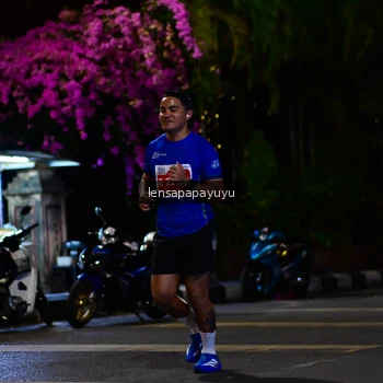 Runner Photo 1166642
