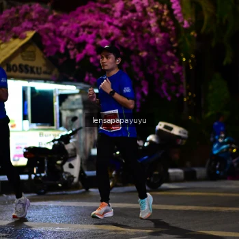 Runner Photo 1167541