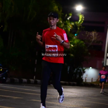 Runner Photo 1170743
