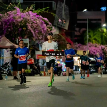 Runner Photo 1174340