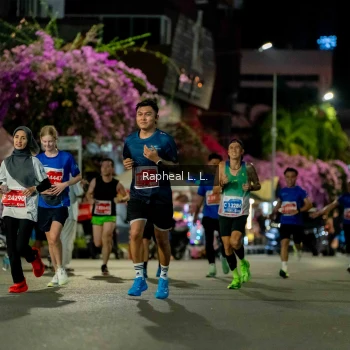 Runner Photo 1174371