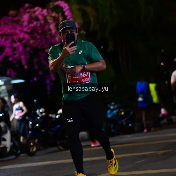 Runner Photo 1175857