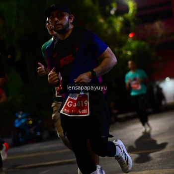 Runner Photo 1176113