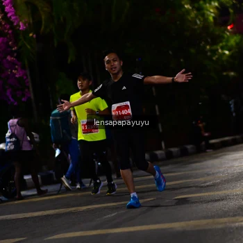 Runner Photo 1176175