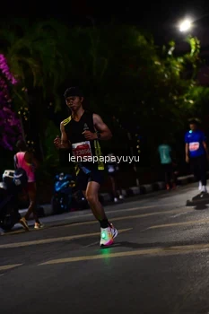 Runner Photo 1177702