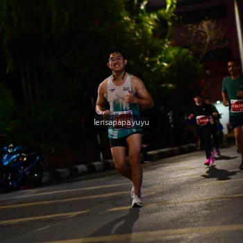 Runner Photo 1178014