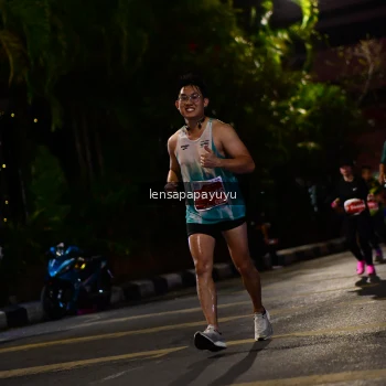 Runner Photo 1178023