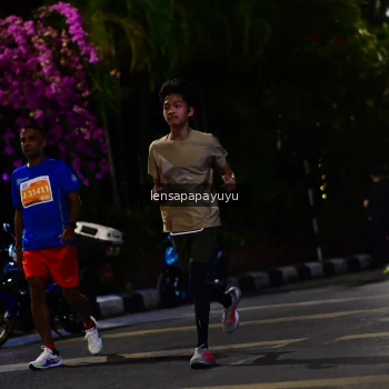 Runner Photo 1178131