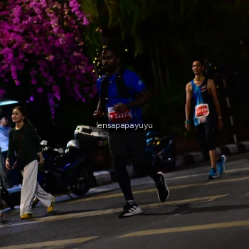 Runner Photo 1178309