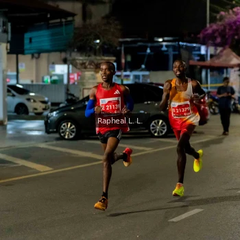 Runner Photo 1180126