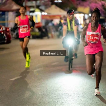 Runner Photo 1180429