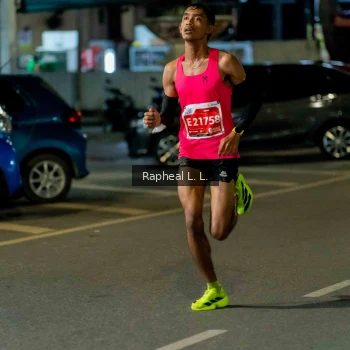 Runner Photo 1180431