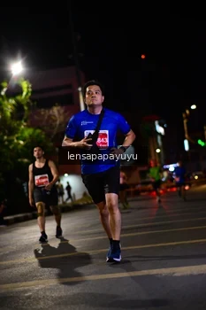 Runner Photo 1180702
